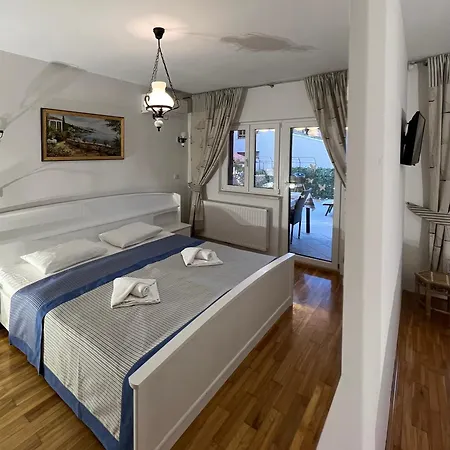 Viola Istra 4*