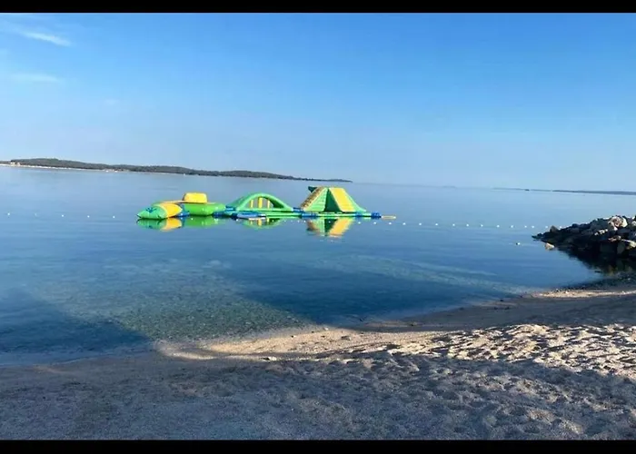 Konukevi Viola Istra 4*