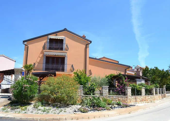 Viola Istra 4*