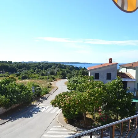 Viola Istra 4*