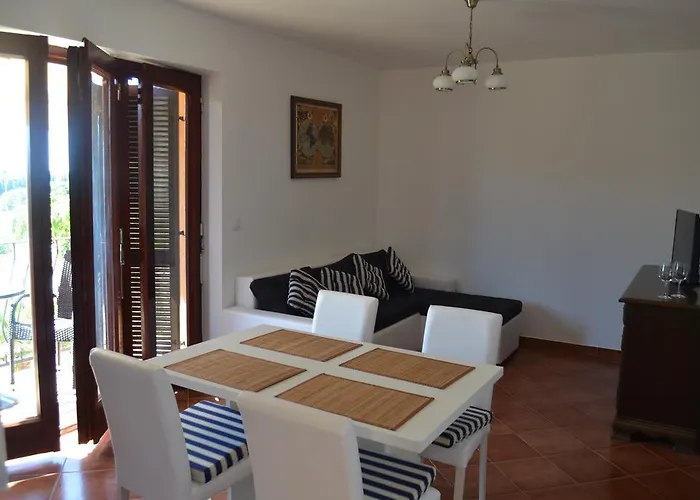 Viola Istra Gasthuis Štinjan